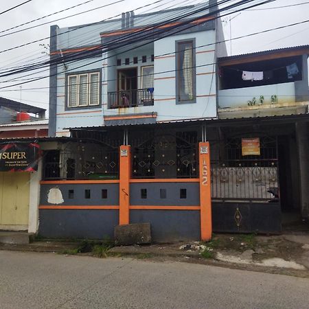Hotel Oyo 92100 Kost Biru Makassar Exterior foto