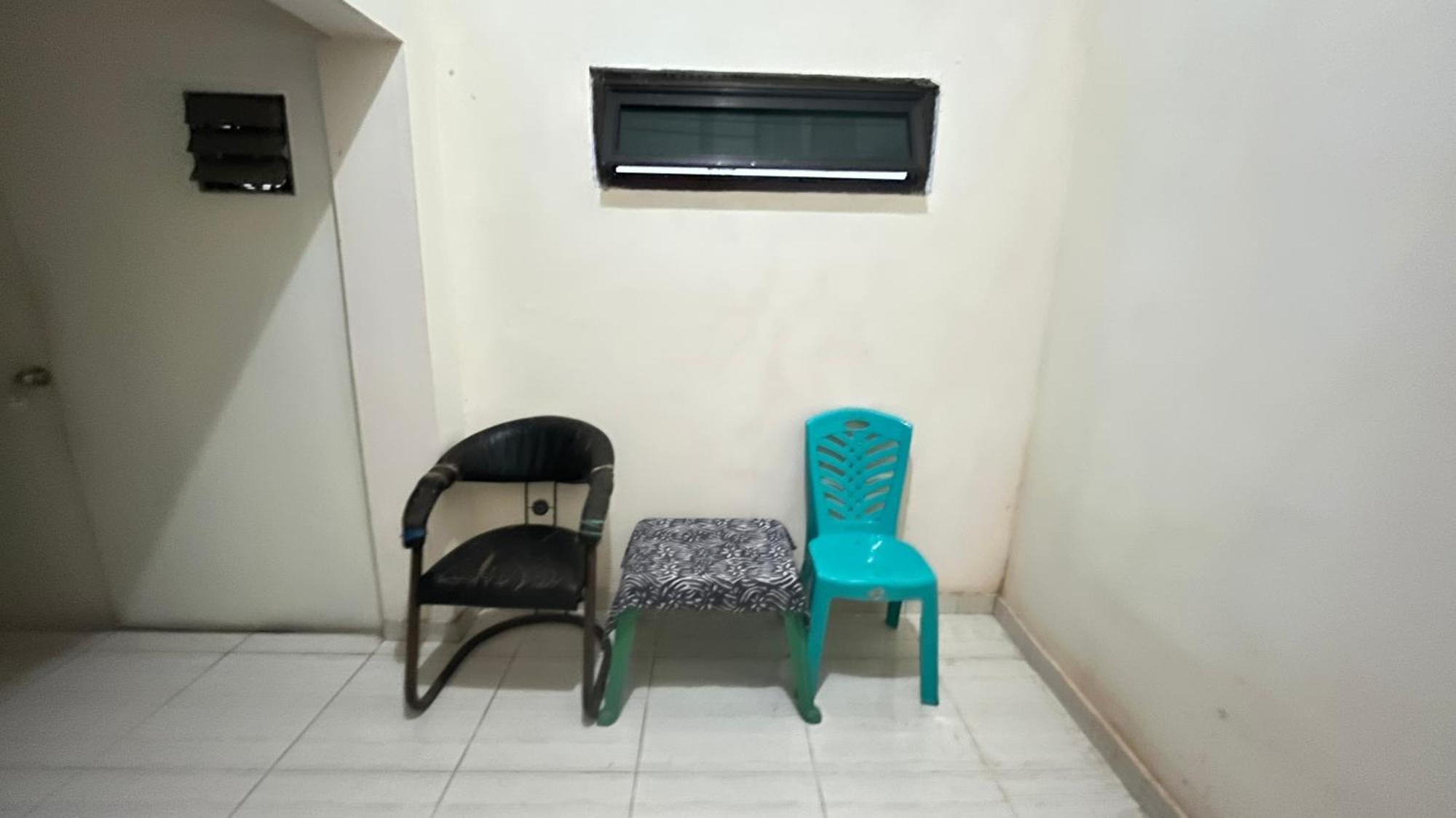 Hotel Oyo 92100 Kost Biru Makassar Exterior foto