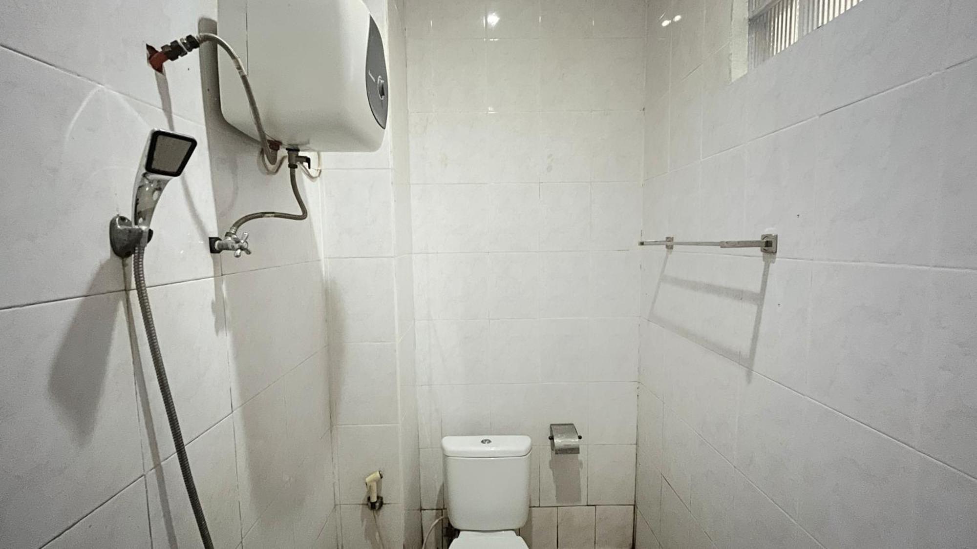 Hotel Oyo 92100 Kost Biru Makassar Exterior foto